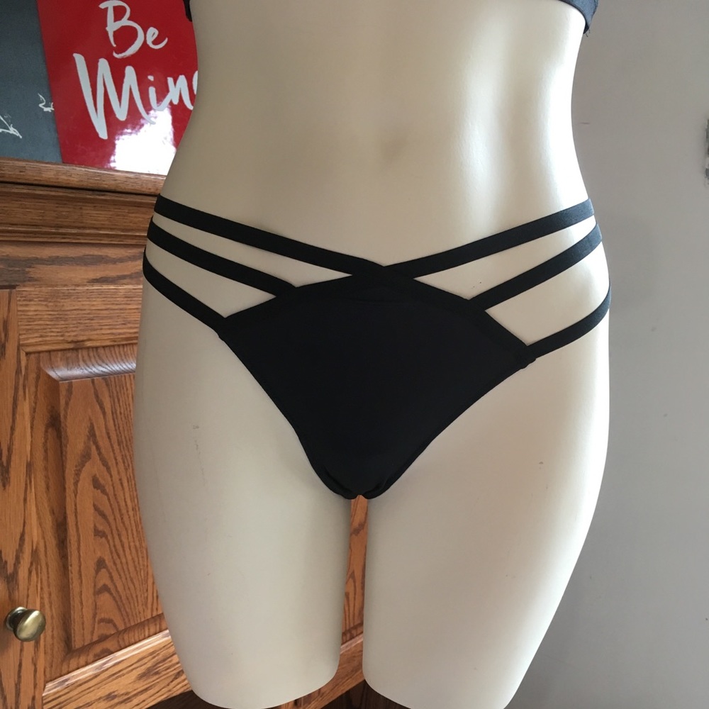 Victoria’s Secret Panties ~ NWT ~ Large
